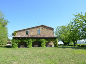 Отель Stone house in the green rolling hills of the Apennines with garden  Модильяна